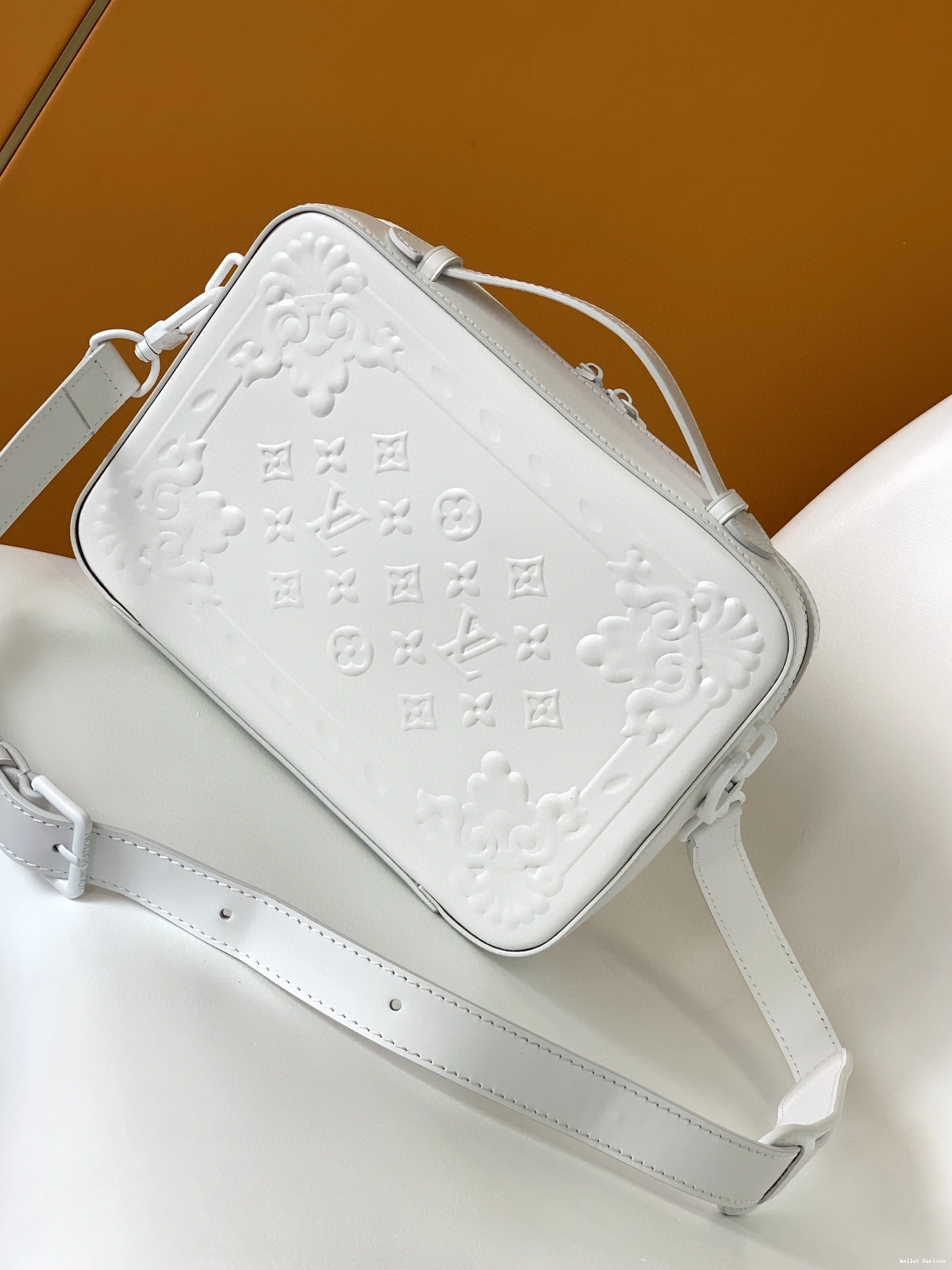 Affordable MINI TRUNK SOFT LOUIS VUITTON 0803